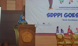 Sambutan dari Dekan Fakultas Teknik UNESA Dr. Maspiyah pada kegiatan SDPPI Goes to Campus di Surabaya (5/9).