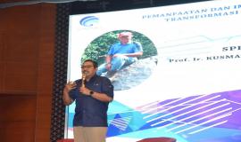 Dirjen SDPPI Ismail memberikan sambutan pada seminar Pemanfaatan dan Implementasi Transformasi Digital di Balai Susilo Soderaman, Jakarta (12/3).