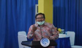 Dirjen SDPPI Ismail memberikan sambutan atas hadirnya Menkominfo Johnny G Plate di Balai Besar Pengujian Perangkat Telekomunikasi (BBPPT), Jumat (13/11).