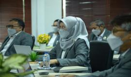 Koordinator Konsultansi dan Data Operasi Sumber Daya Fidyah Ernawati memberikan beberapa jawaban yang diberikan oleh tim evaluasi KemenPANRB, (4/11).