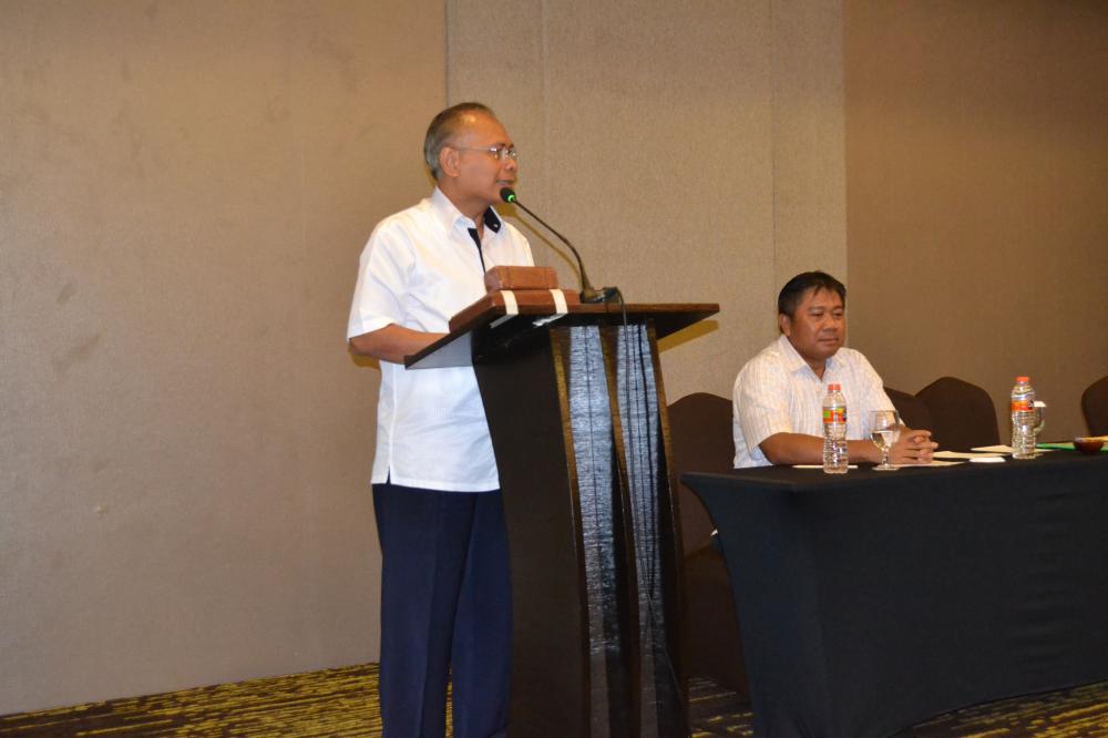 Plt Direktur Pengendalian SDPPI Sardjono ketika membuka Workshop Pemeliharaan dan Perbaikan Sistem Monitoring Frekuensi Radio (SMFR) di Mataram, Nusa Tenggara Barat, Selasa (26/9)