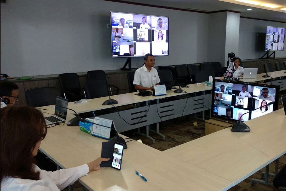 Ilustrasi: Ditjen SDPPI menggunakan teknologi webinar untuk kegiatan bimbingan teknis perizinan online e-Licensing bagi pengguna frekuensi radio di Kendari, Sulawesi Tenggara, Senin (22/10/2018).