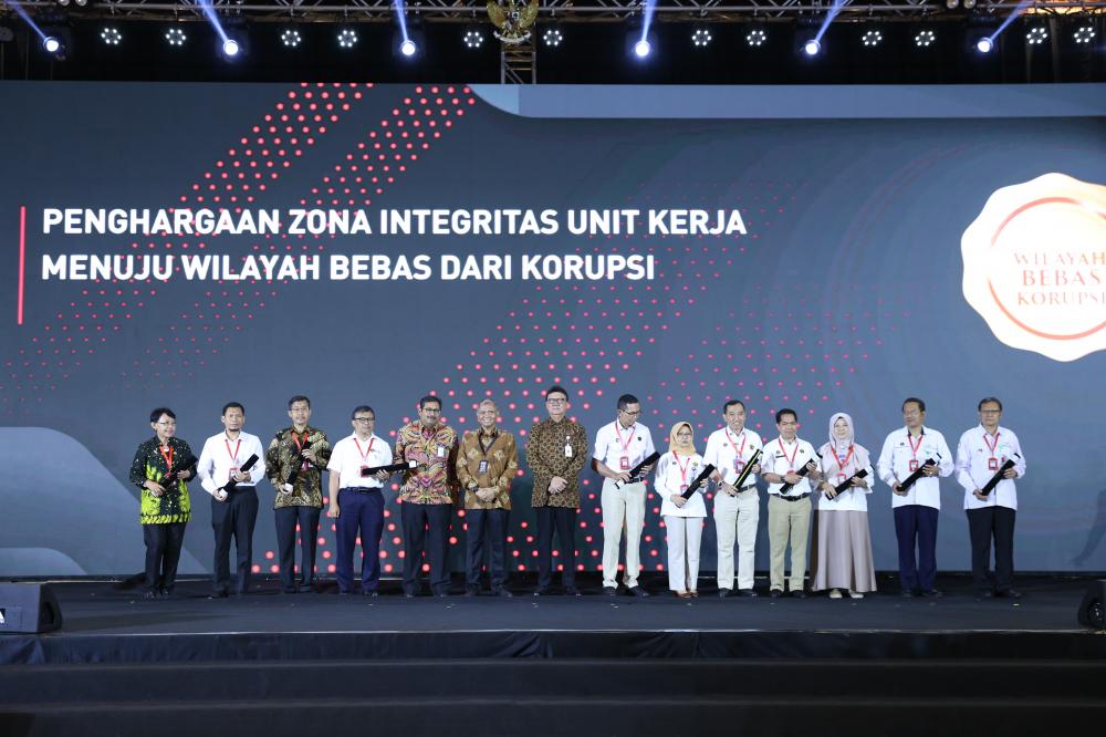 Direktorat Jenderal Sumber Daya dan Perangkat Pos dan Informatika (Ditjen SDPPI) Kemkominfo berhasil mendapatkan Anugerah Zona Integritas dengan predikat Wilayah Bebas Korupsi (WBK) dalam apresiasi yang diberikan oleh Kemenpan RB di Hotel Bidakara Jakarta.
