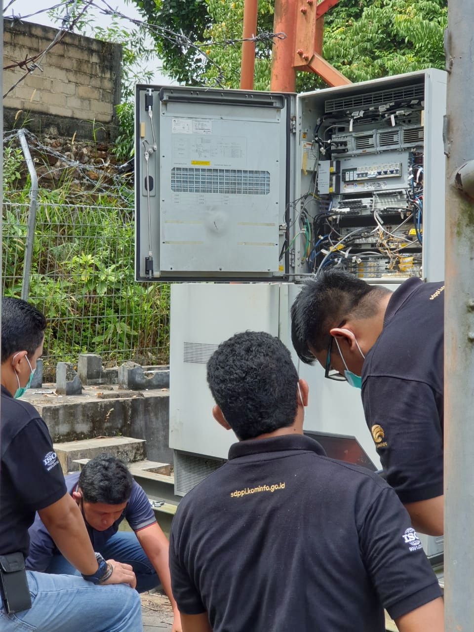 Balai Monitor Spektrum Frekuensi Radio (SFR) Kelas II Batam, bersama Korwas PPNS Polresta Tanjung Pinang dan Subdenpom 1/6-1 Tanjung Pinang, melakukan operasi penertiban SFR di Kota Tanjung Pinang