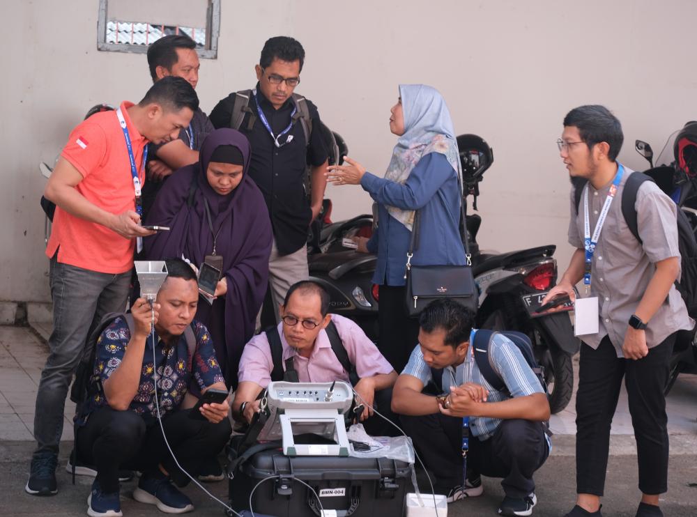 Ilustrasi: Para peserta pelatihan Teknologi Wireless dalam kegiatan observasi lapangan bertempat di STO Telkom Bogor, Selasa (24/10/2023).
